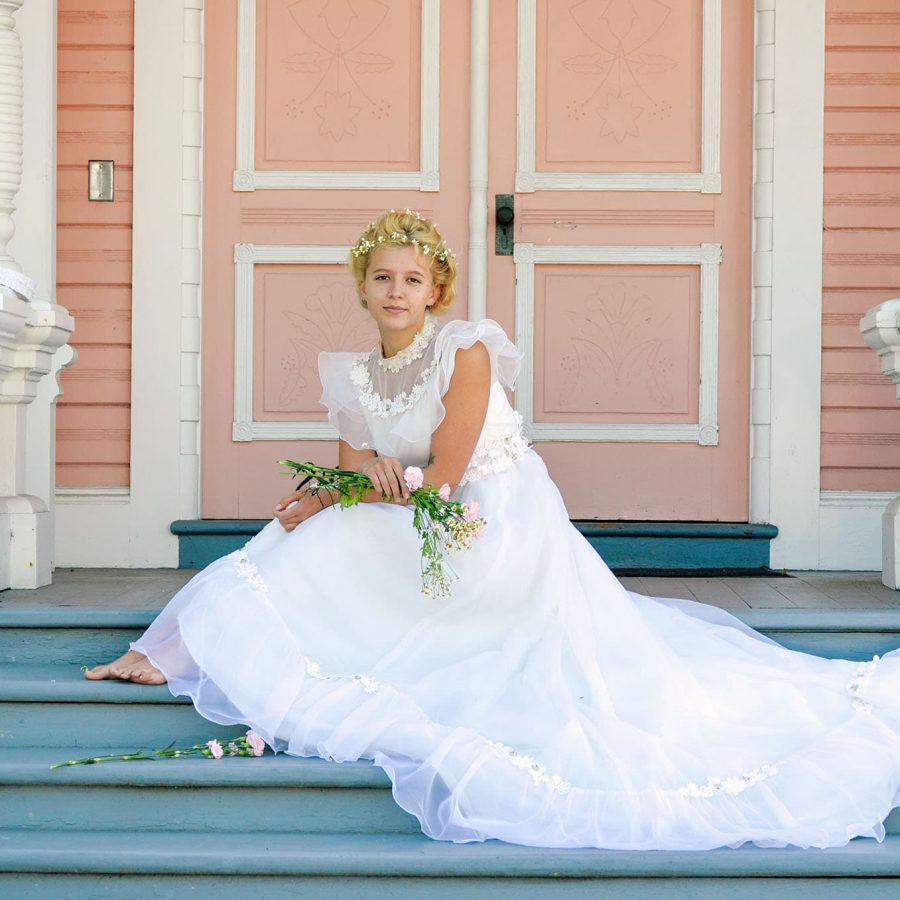Pinc-Bride-Door