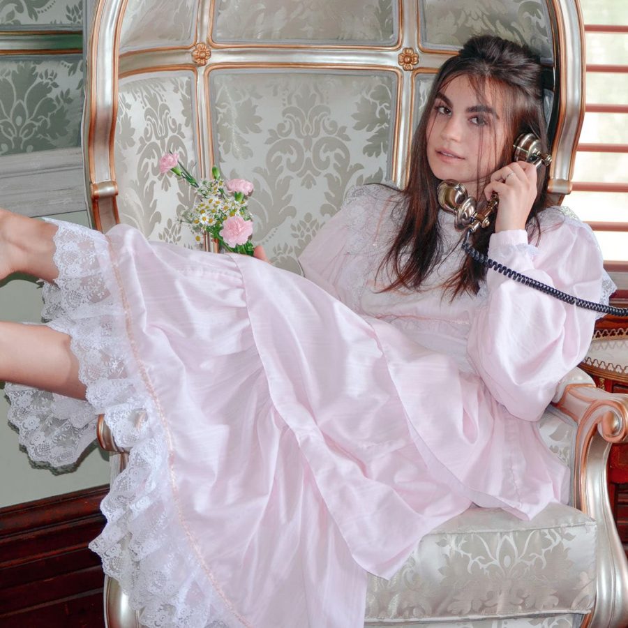Pinc-Bride-Phone